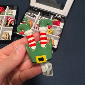 Nora Fleming: “Jingle Toes” mini